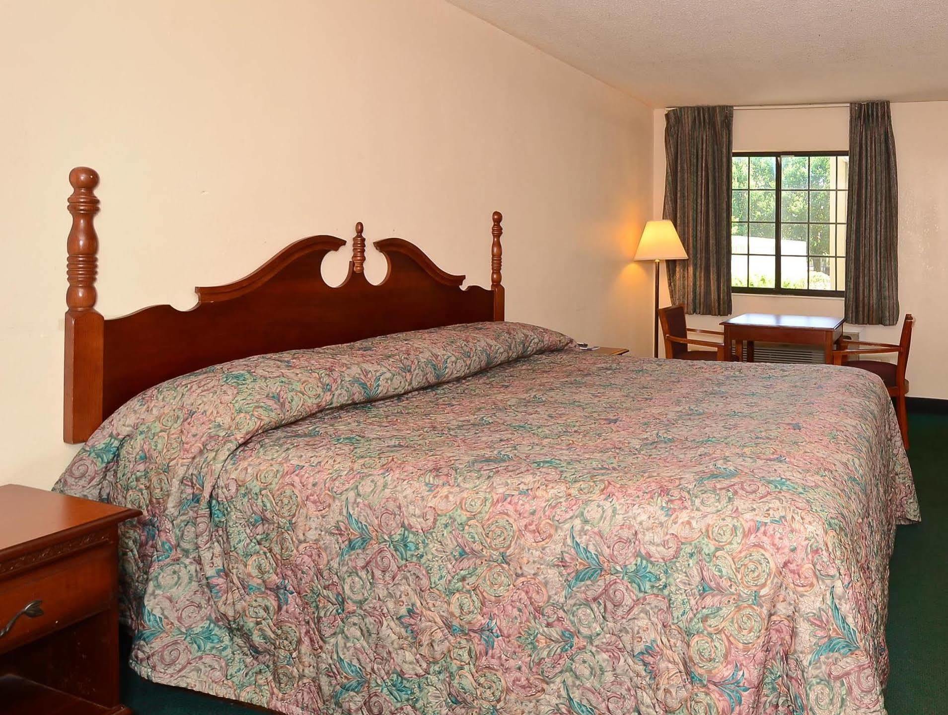 Rodeway Inn แนชวิลล์ ภายนอก รูปภาพ